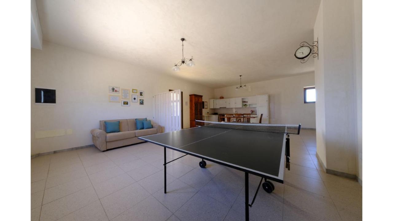 Tenuta con due abitazioni indipendenti Martina Franca Esterno foto