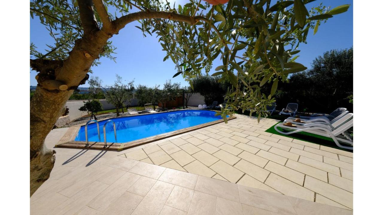 Tenuta con due abitazioni indipendenti Martina Franca Esterno foto