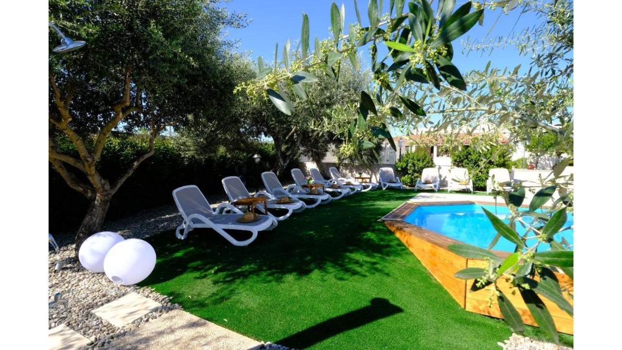 Tenuta con due abitazioni indipendenti Martina Franca Esterno foto