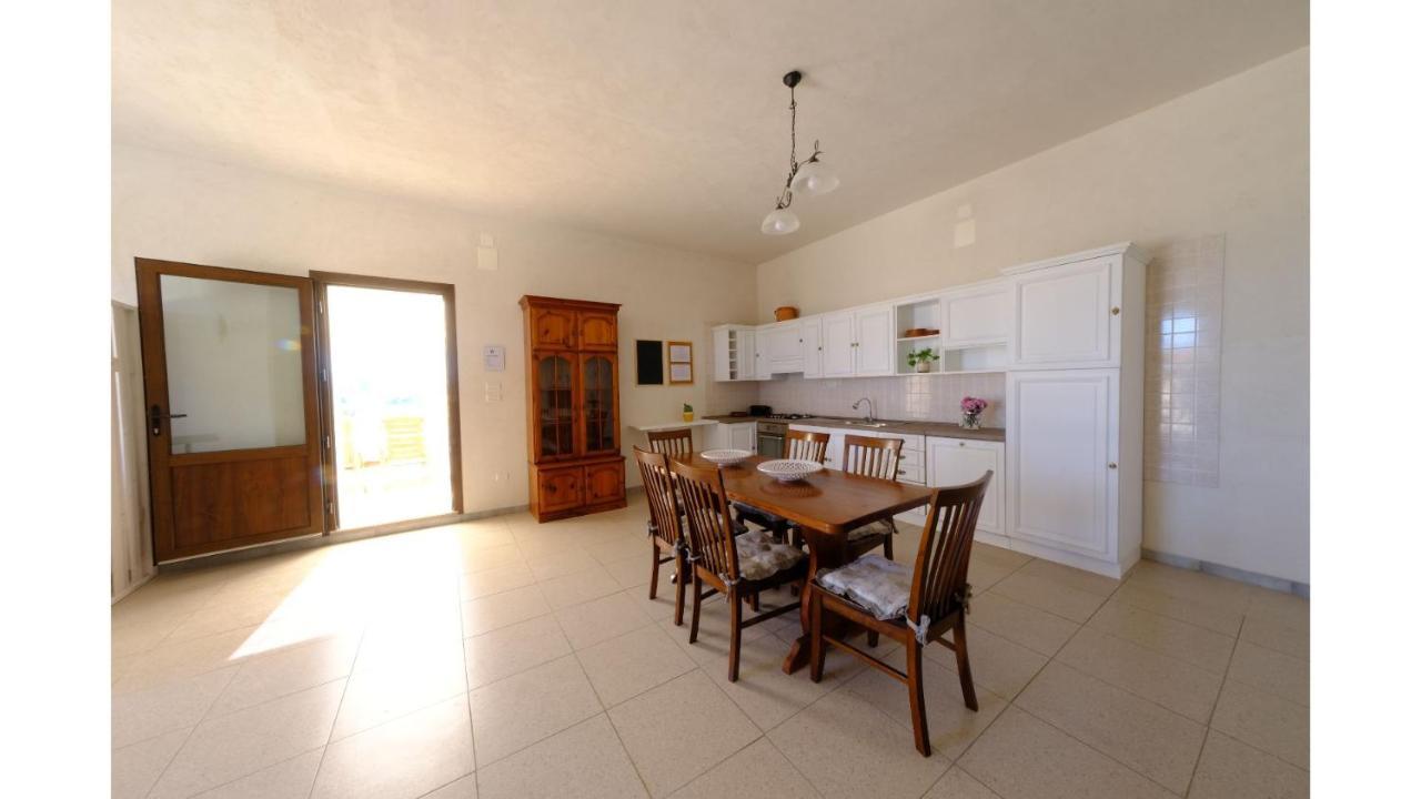 Tenuta con due abitazioni indipendenti Martina Franca Esterno foto