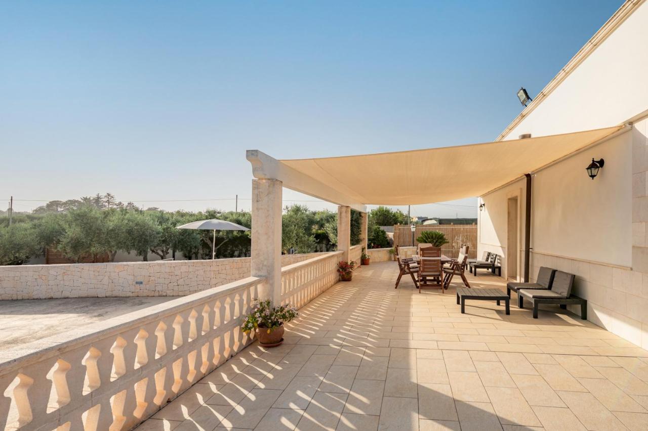 Tenuta con due abitazioni indipendenti Martina Franca Esterno foto