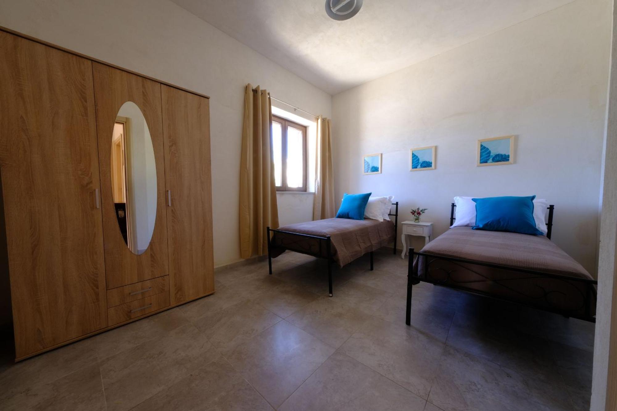 Tenuta con due abitazioni indipendenti Martina Franca Esterno foto