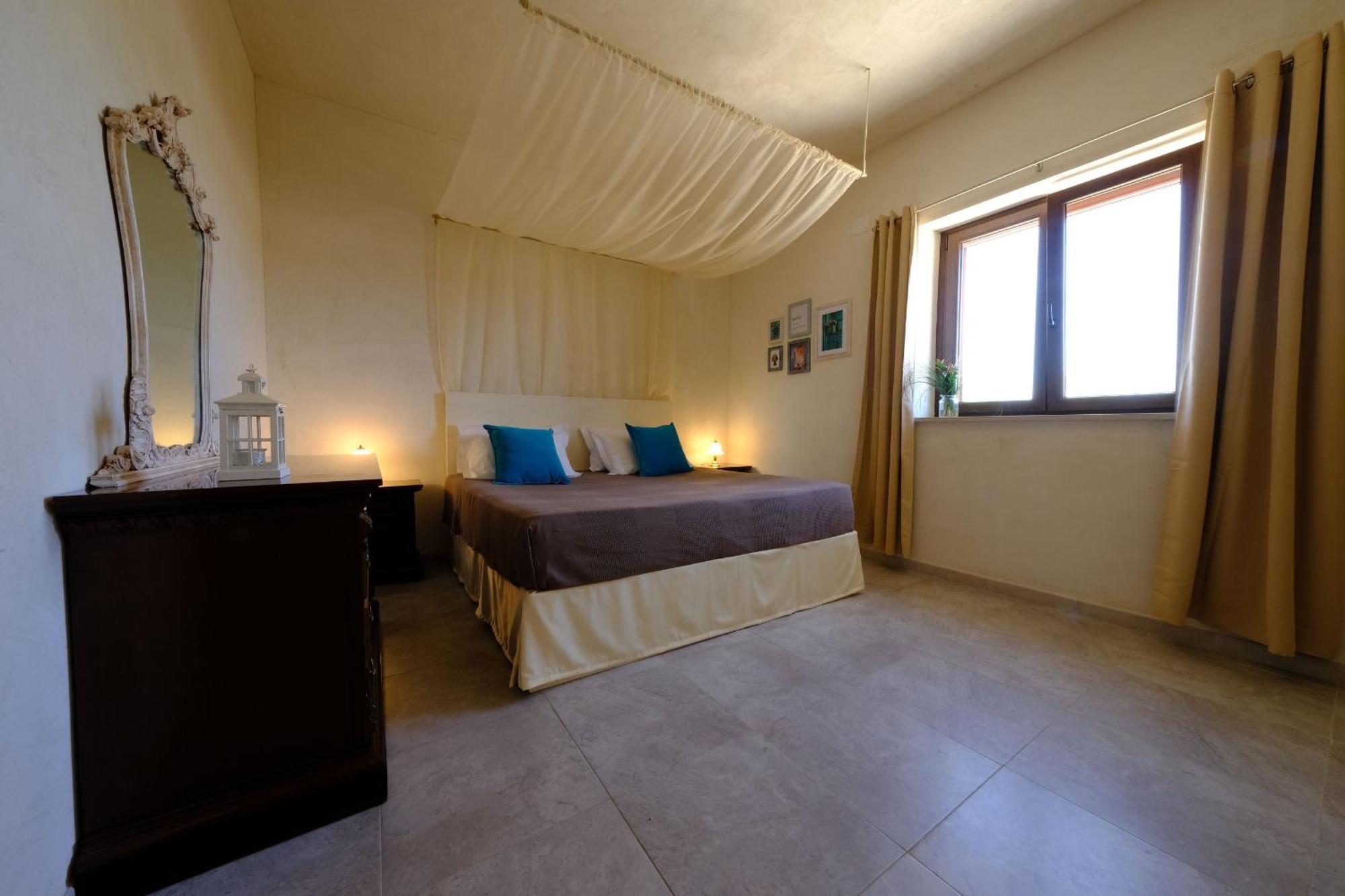 Tenuta con due abitazioni indipendenti Martina Franca Esterno foto